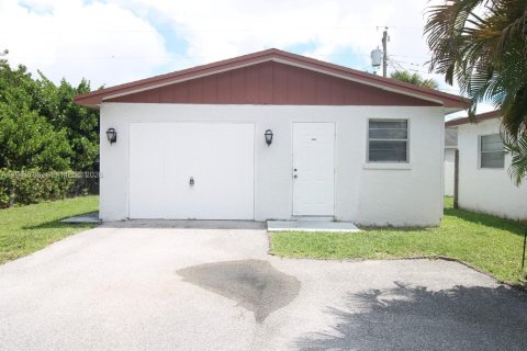 Commercial property in Palm Beach Gardens, Florida 224.08 sq.m. № 2152745 - photo 29
