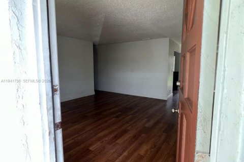 Commercial property in Palm Beach Gardens, Florida 224.08 sq.m. № 2152745 - photo 14