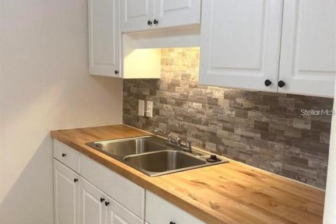 Condo in Seminole, Florida, 1 bedroom  № 1399674 - photo 28