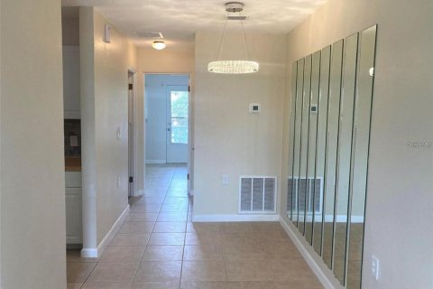 Condo in Seminole, Florida, 1 bedroom  № 1399674 - photo 8