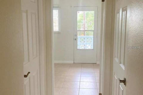 Condo in Seminole, Florida, 1 bedroom  № 1399674 - photo 13