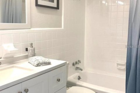 Condo in Seminole, Florida, 1 bedroom  № 1399674 - photo 19