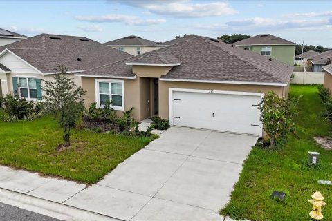 Villa ou maison à vendre à Haines City, Floride: 4 chambres, 170.01 m2 № 2406643 - photo 4