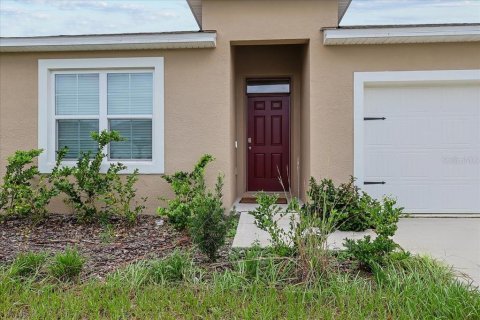 Villa ou maison à vendre à Haines City, Floride: 4 chambres, 170.01 m2 № 2406643 - photo 2