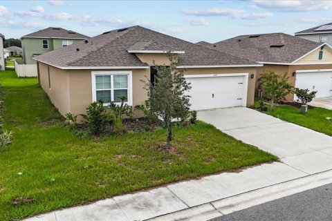 Villa ou maison à vendre à Haines City, Floride: 4 chambres, 170.01 m2 № 2406643 - photo 3