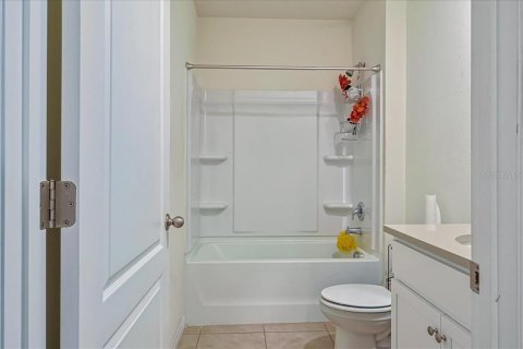 Villa ou maison à vendre à Haines City, Floride: 4 chambres, 170.01 m2 № 2406643 - photo 9