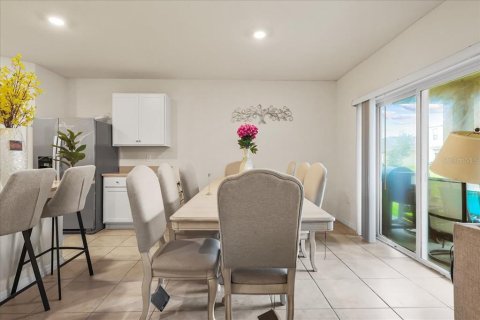 Villa ou maison à vendre à Haines City, Floride: 4 chambres, 170.01 m2 № 2406643 - photo 23
