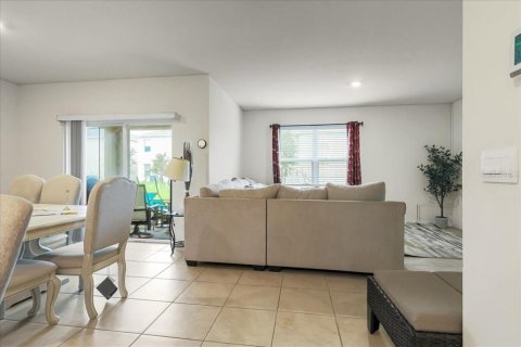 Villa ou maison à vendre à Haines City, Floride: 4 chambres, 170.01 m2 № 2406643 - photo 24