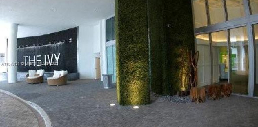 Condominio en Miami, Florida, 2 dormitorios  № 1763470