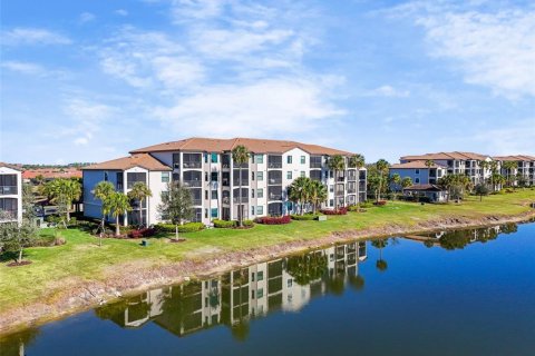 Condo in Bradenton, Florida, 2 bedrooms  № 2235143