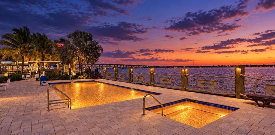 Condo à Stuart, Floride, 1 chambre  № 2439353