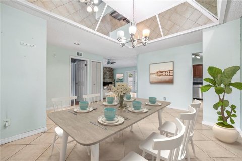 Villa ou maison à vendre à Brandon, Floride: 3 chambres, 148.83 m2 № 1915781 - photo 6