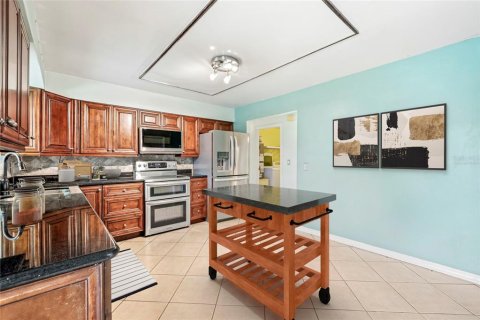 Villa ou maison à vendre à Brandon, Floride: 3 chambres, 148.83 m2 № 1915781 - photo 3