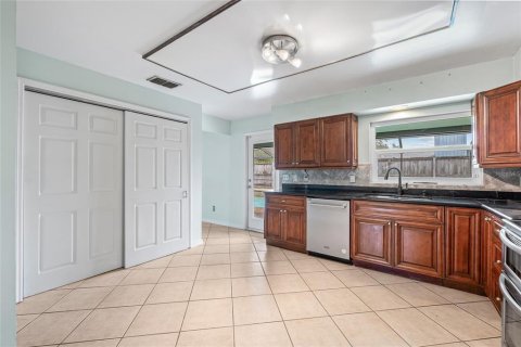 Villa ou maison à vendre à Brandon, Floride: 3 chambres, 148.83 m2 № 1915781 - photo 26