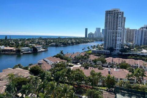 Condominio en venta en Aventura, Florida, 3 dormitorios, 249.91 m2 № 1878389 - foto 3