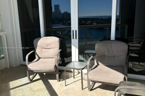 Condominio en venta en Aventura, Florida, 3 dormitorios, 249.91 m2 № 1878389 - foto 4