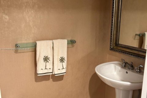 Condominio en venta en Aventura, Florida, 3 dormitorios, 249.91 m2 № 1878389 - foto 9