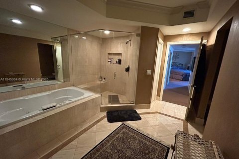 Condominio en venta en Aventura, Florida, 3 dormitorios, 249.91 m2 № 1878389 - foto 20