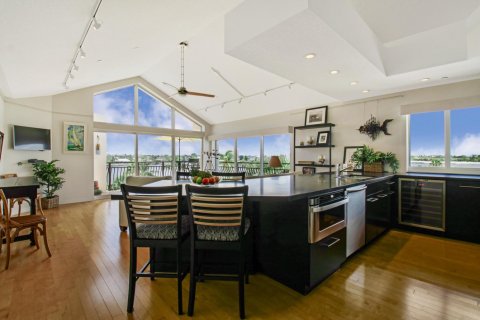 Condo in Palm Beach Shores, Florida, 3 bedrooms № 2247302 - photo 4