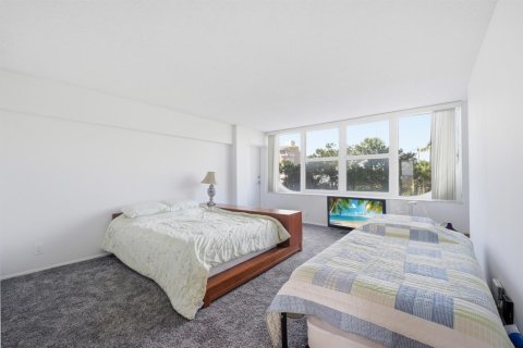 Copropriété à vendre à Boca Raton, Floride: 3 chambres, 199.28 m2 № 2410754 - photo 26