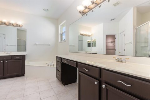 House in Orlando, Florida 4 bedrooms, 234.86 sq.m. № 1883205 - photo 12