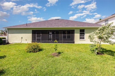 House in Orlando, Florida 4 bedrooms, 234.86 sq.m. № 1883205 - photo 24