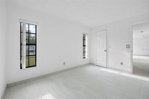 House in Palm Coast, Florida 3 bedrooms, 118.26 sq.m. № 1592633 - photo 16