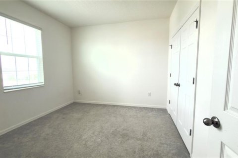 House in Haines City, Florida 4 bedrooms, 228.26 sq.m. № 2403686 - photo 17