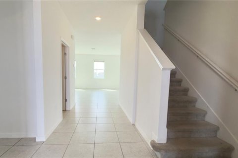 House in Haines City, Florida 4 bedrooms, 228.26 sq.m. № 2403686 - photo 4