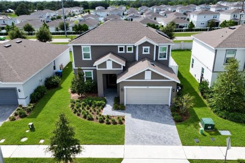 House in Haines City, Florida 4 bedrooms, 228.26 sq.m. № 2403686