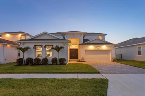 House in Wesley Chapel, Florida 4 bedrooms, 333.43 sq.m. № 1657349 - photo 1