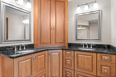 House in Crystal River, Florida 3 bedrooms, 174.19 sq.m. № 1808350 - photo 25