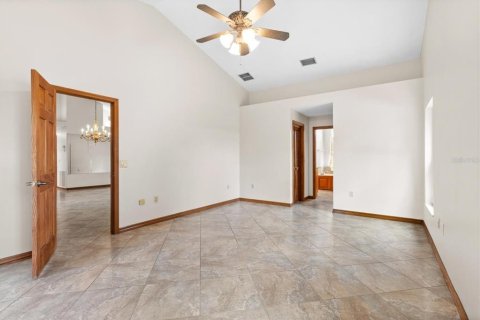 House in Crystal River, Florida 3 bedrooms, 174.19 sq.m. № 1808350 - photo 23