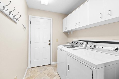 House in Crystal River, Florida 3 bedrooms, 174.19 sq.m. № 1808350 - photo 18
