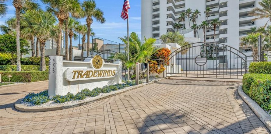 Condominio en New Smyrna Beach, Florida, 2 dormitorios  № 1719475
