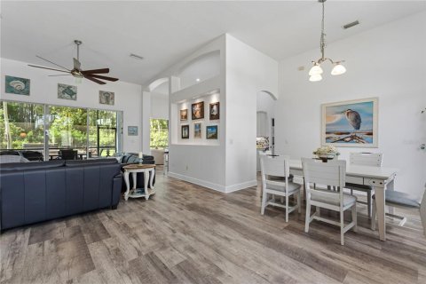Casa en venta en Palm Coast, Florida, 3 dormitorios, 190.36 m2 № 2386133 - foto 8