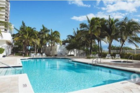 Condo in Miami Beach, Florida, 1 bedroom  № 2145928 - photo 24