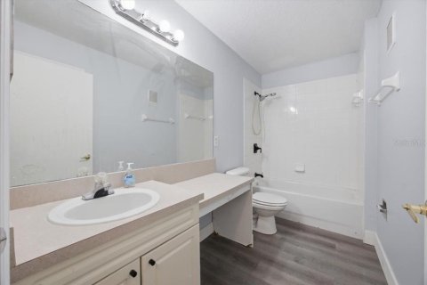 Condo in Davenport, Florida, 1 bedroom  № 2236571 - photo 10