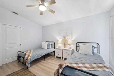 House in Anna Maria, Florida 3 bedrooms, 120.4 sq.m. № 1723750 - photo 26