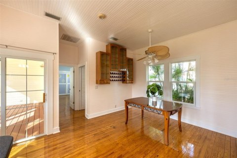 Купить виллу или дом в Кортес, Флорида 4 комнаты, 125.98м2, № 2115847 - фото 11