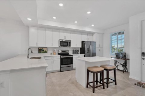 Condo in Punta Gorda, Florida, 2 bedrooms  № 2315074 - photo 11