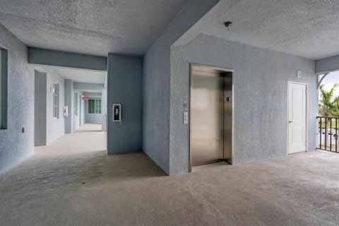Condo in Punta Gorda, Florida, 2 bedrooms  № 2315074 - photo 3