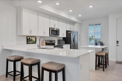 Condo in Punta Gorda, Florida, 2 bedrooms  № 2315074 - photo 10