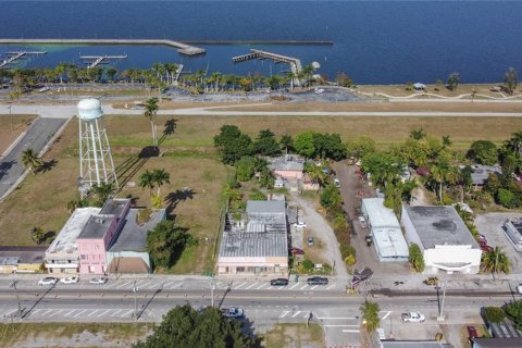 Immobilier commercial à vendre à Pahokee, Floride: 929.02 m2 № 2104292 - photo 6
