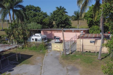 Immobilier commercial à vendre à Pahokee, Floride: 929.02 m2 № 2104292 - photo 28