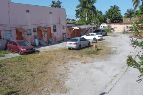 Immobilier commercial à vendre à Pahokee, Floride: 929.02 m2 № 2104292 - photo 27