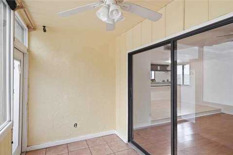 Condominio en venta en Apopka, Florida, 2 dormitorios, 100.98 m2 № 2226182 - foto 12