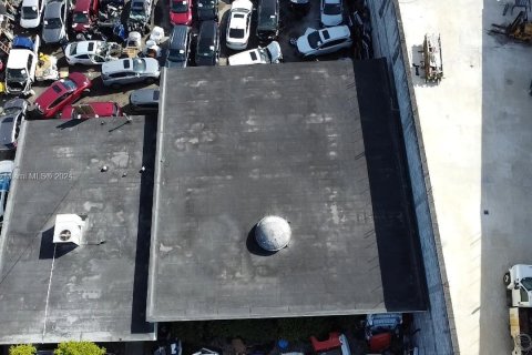 Купить коммерческую недвижимость в Майами-Гарденс, Флорида № 1984907 - фото 10