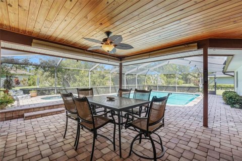 House in Winter Haven, Florida 3 bedrooms, 241.82 sq.m. № 1907335 - photo 29