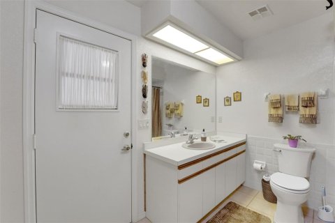 House in Winter Haven, Florida 3 bedrooms, 241.82 sq.m. № 1907335 - photo 27